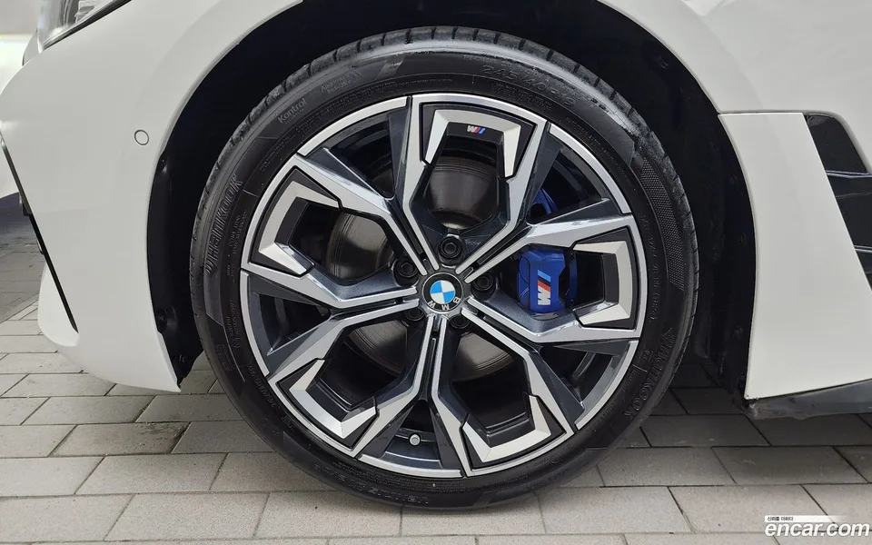BMW 4 Series 420i M 2024 — thumbnail 5