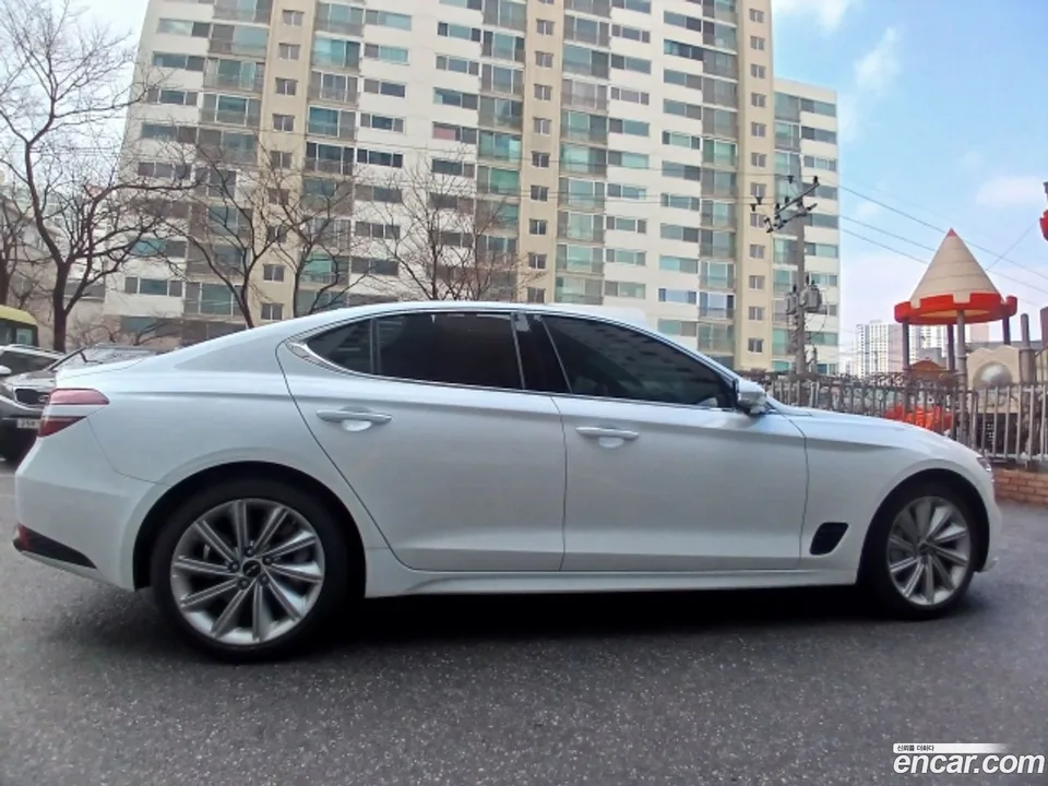 Genesis G70 2.5T 2WD 2025 — thumbnail 3
