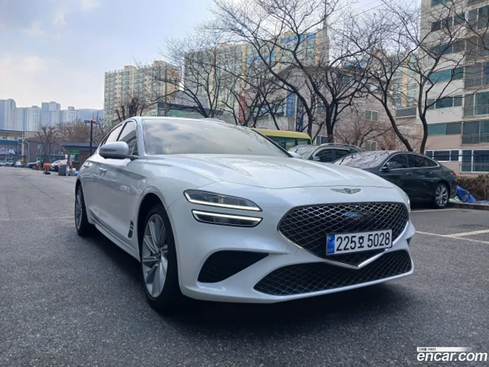Genesis G70 2.5T 2WD 2025 — photo 1, buy with delivery to Moscow