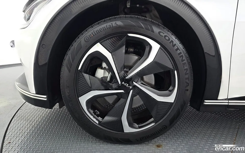 Kia EV6 2022 — thumbnail 2
