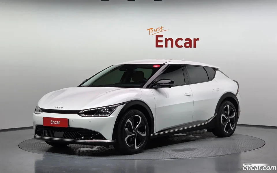 Kia EV6 2022 — photo 1, buy with delivery to Moscow