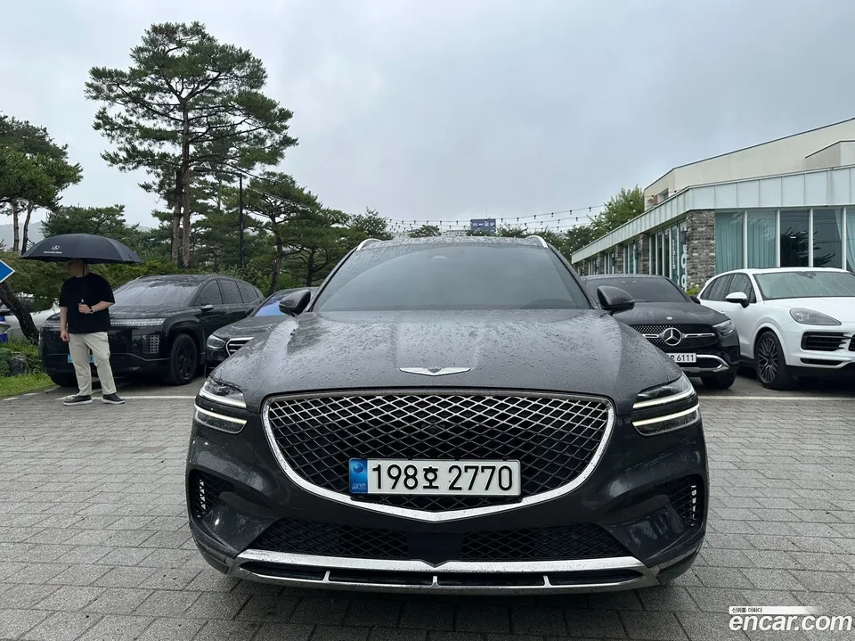 Genesis GV70 2.5T 2WD 2023 — thumbnail 3