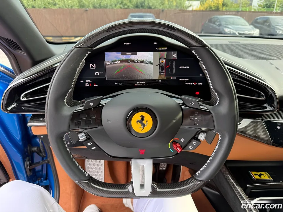 Ferrari Purosangue 6.5 V12 2024 — thumbnail 4