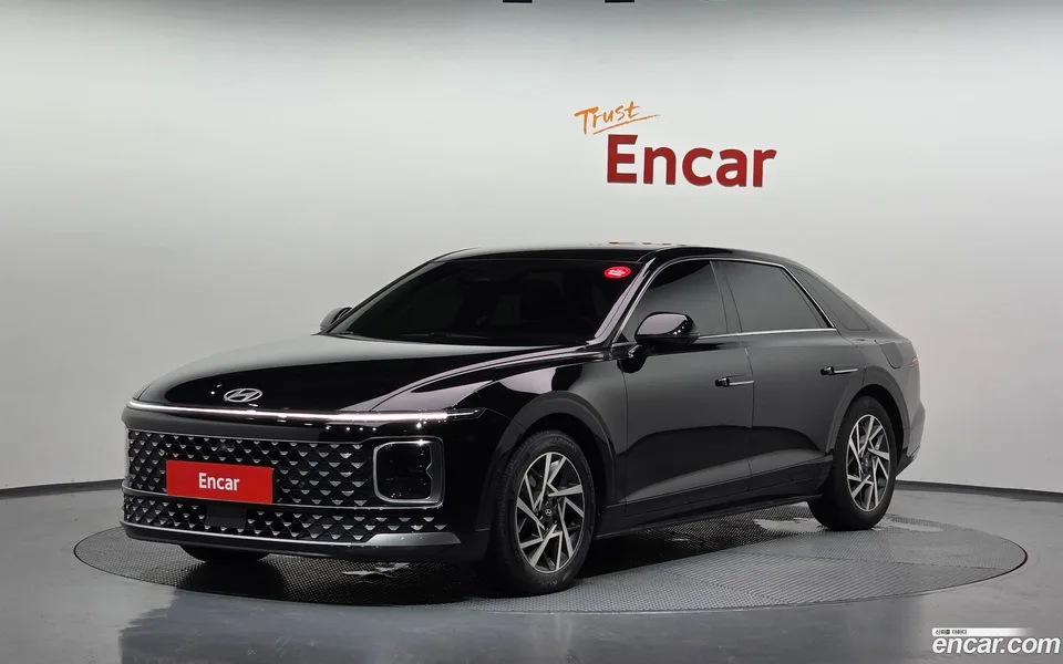 Hyundai Grandeur 2.5 2WD 2023 — photo 1, buy with delivery to Moscow