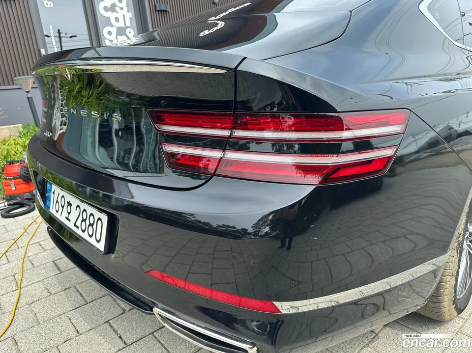 Genesis G80 2.5 2WD 2022 — photo 1, buy with delivery to Moscow