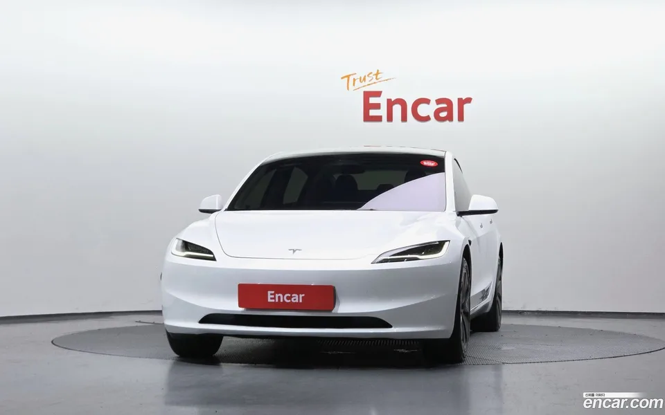 Tesla Model 3 RWD 2024 — thumbnail 3