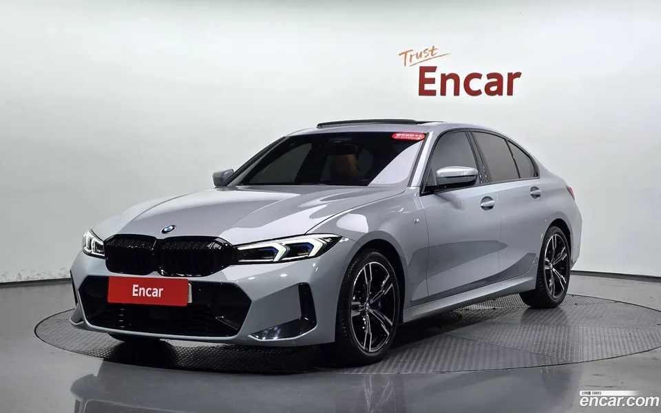 BMW 3 Series 320i M 2026 — photo 1, buy with delivery to Moscow
