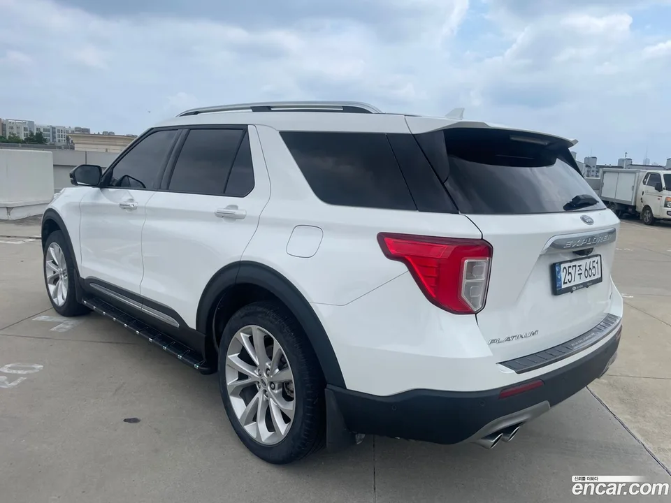 Ford Explorer 3.0 4WD 2022 — thumbnail 3