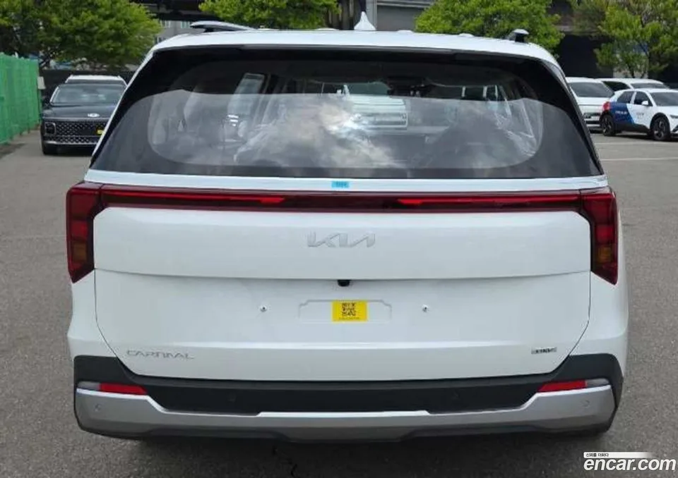 Kia Carnival HEV 9 2026 — thumbnail 3