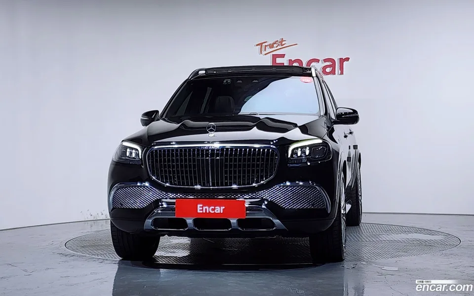 Mercedes-Benz GLS-Class GLS600 4MATIC 2023 — thumbnail 3