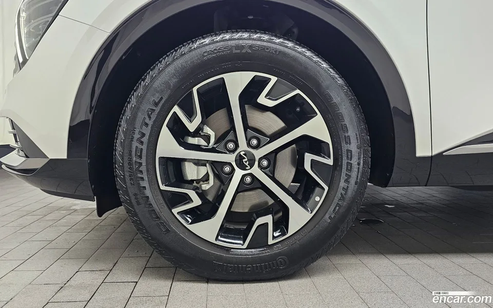 Kia Sportage Hybrid 2WD 2024 — thumbnail 2