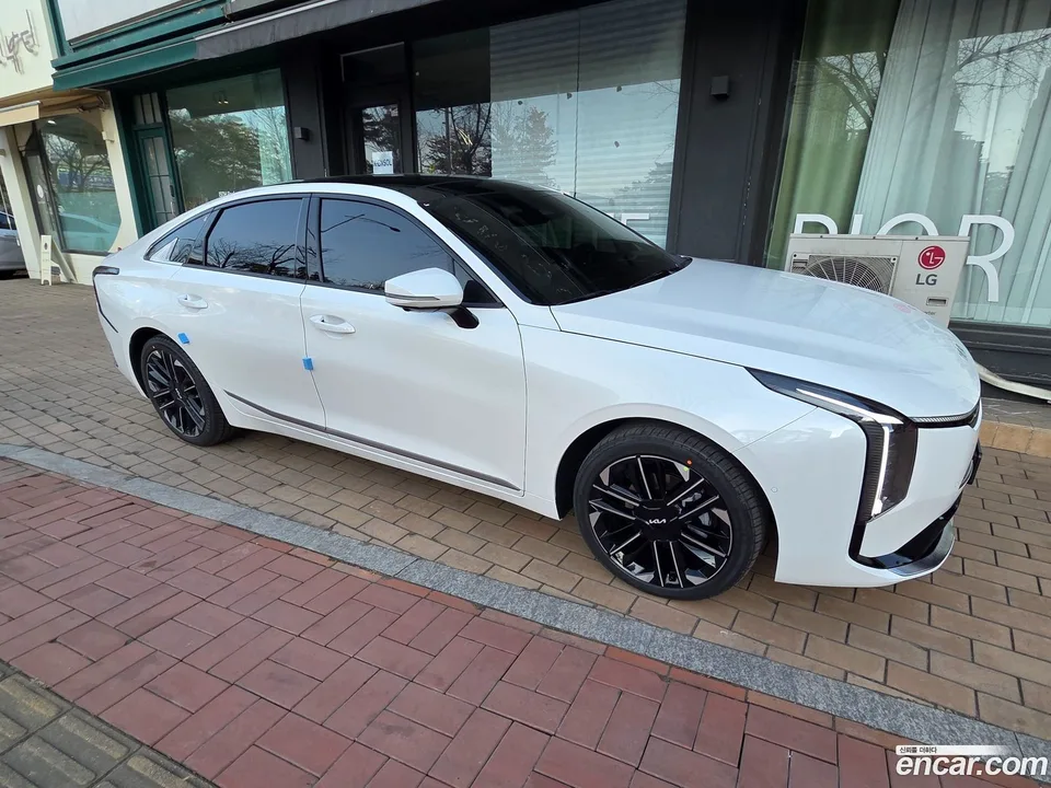 Kia K8 Hybrid 2026 — thumbnail 3