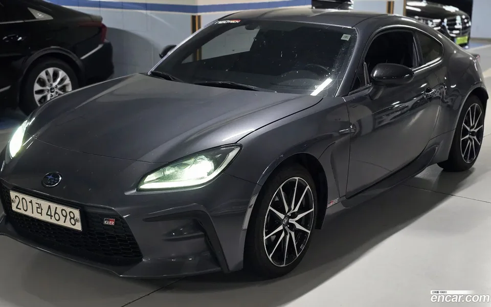 Toyota GR86 2.4 2024 — photo 1, buy with delivery to Moscow