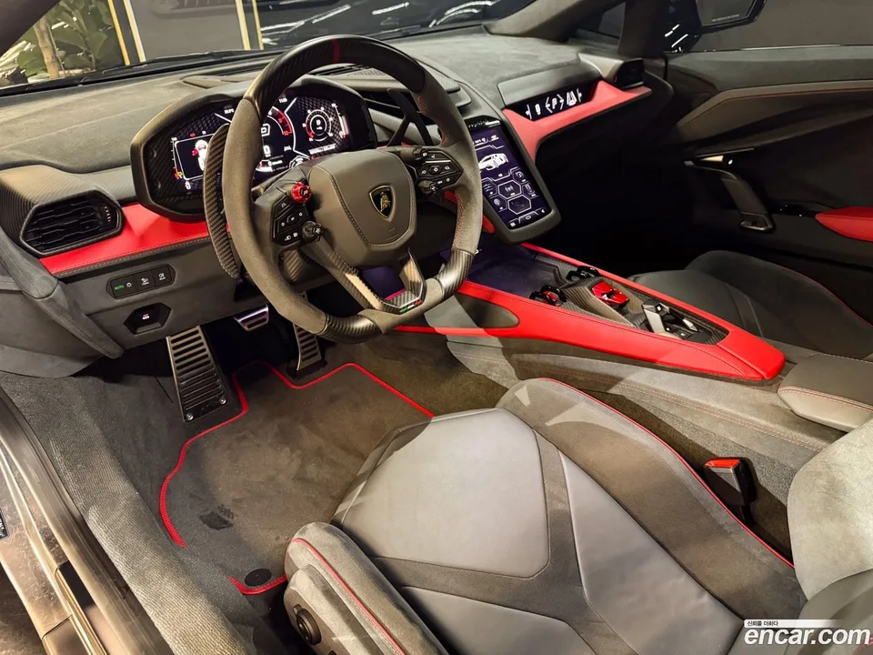 Lamborghini Revuelto 6.5 V12 2025 — thumbnail 5