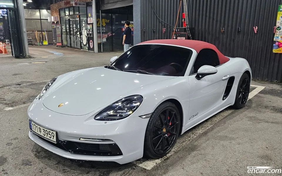 Porsche 718 Boxster 4.0 GTS 2023 — photo 1, buy with delivery to Moscow