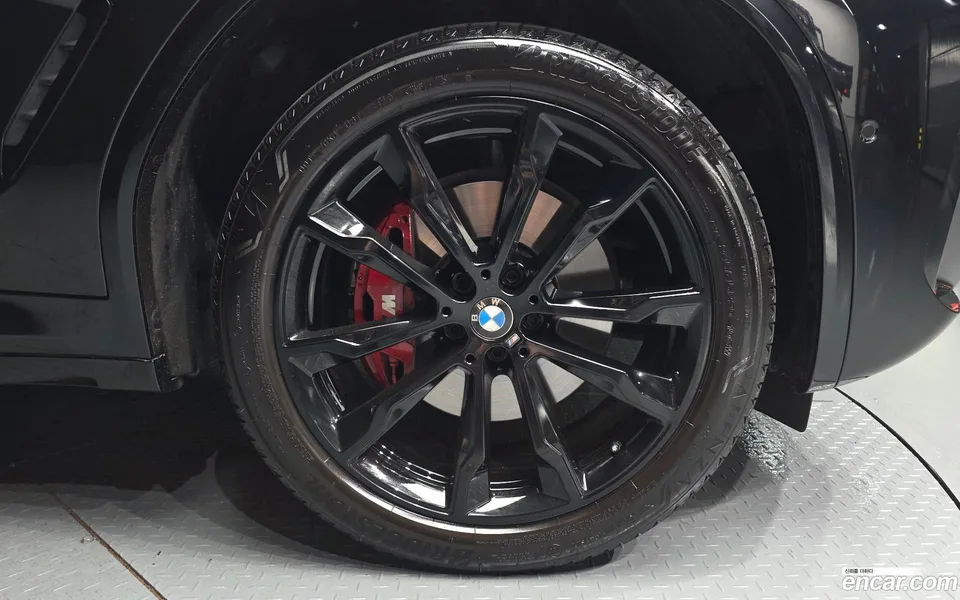 BMW X4 xDrive20i M 2025 — thumbnail 2