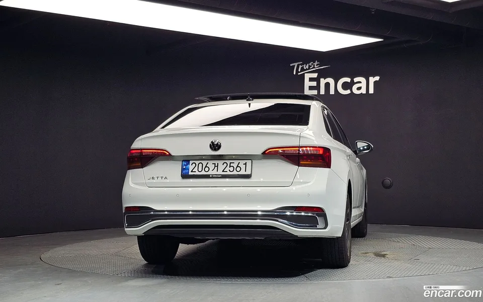 Volkswagen Jetta 1.5 TSI 2023 — thumbnail 4