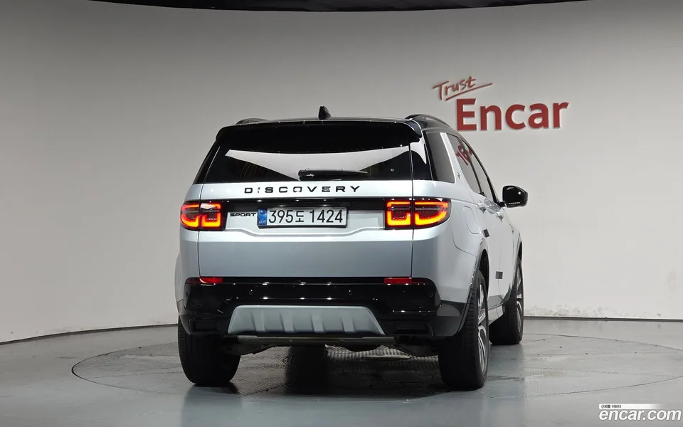 Land Rover Discovery Sport P250 SE 2024 — thumbnail 4