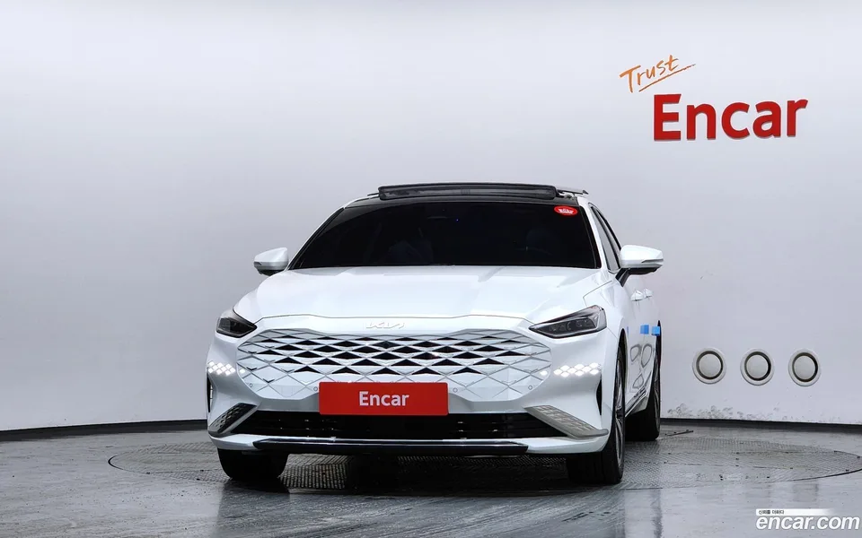 Kia K8 Hybrid 2023 — thumbnail 3