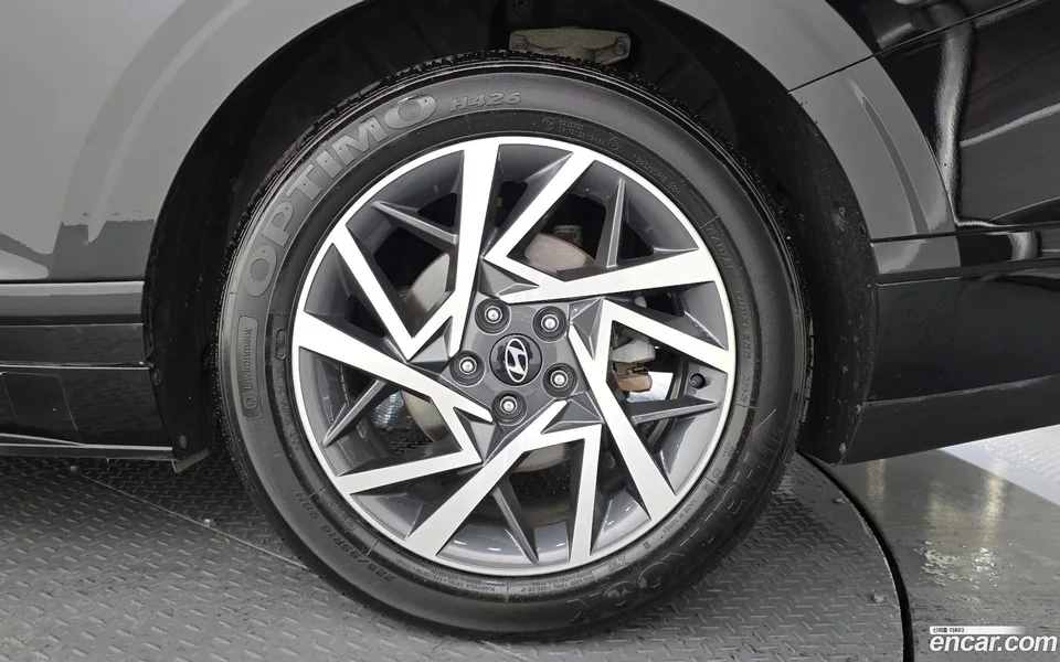 Hyundai Grandeur 2.5 2WD 2023 — thumbnail 2