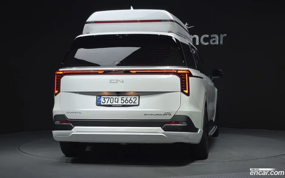 Kia Carnival HEV 9 () 2025 — thumbnail 4