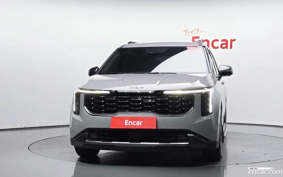 Kia Carnival 7 X Line 2025 — thumbnail 3