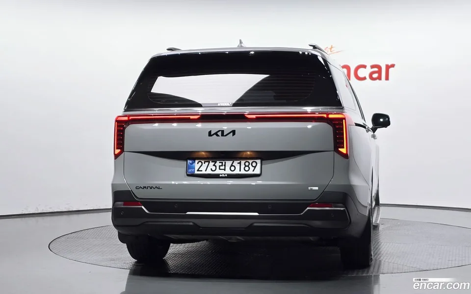 Kia Carnival 7 X Line 2025 — thumbnail 4