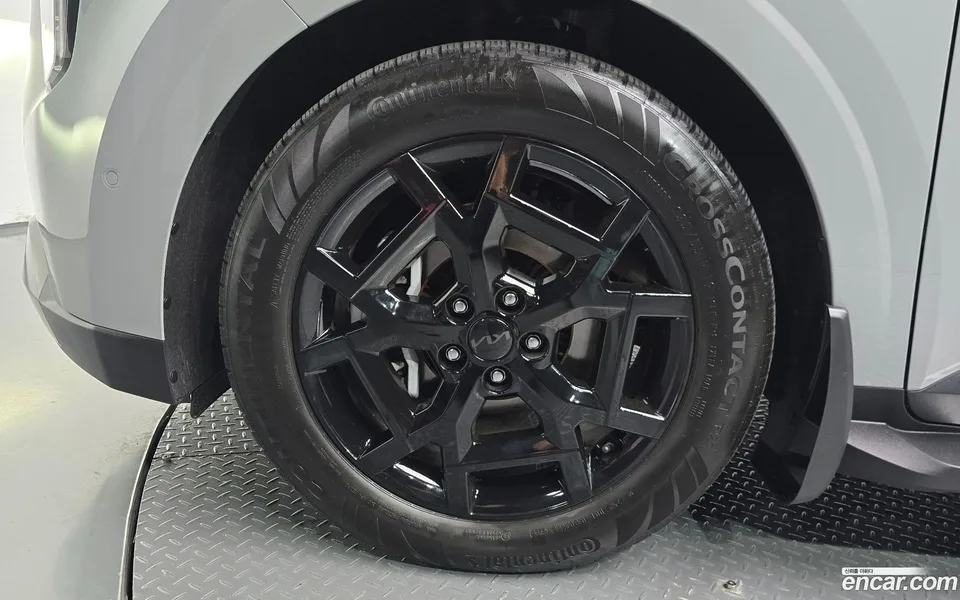 Kia Carnival 7 X Line 2025 — thumbnail 5