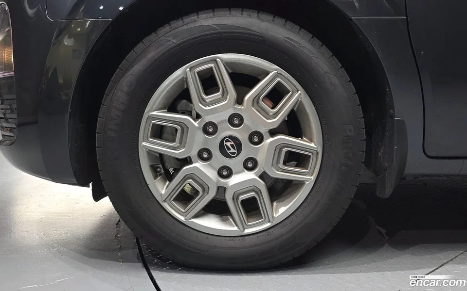 Hyundai Staria L3.5 3 2024 — thumbnail 5