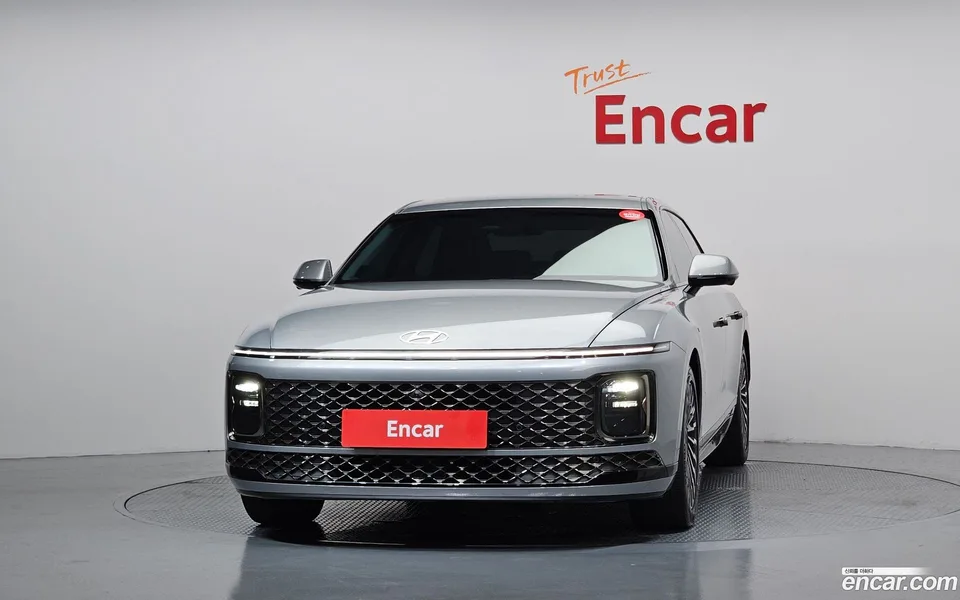 Hyundai Grandeur 2.5 2WD 2023 — thumbnail 3