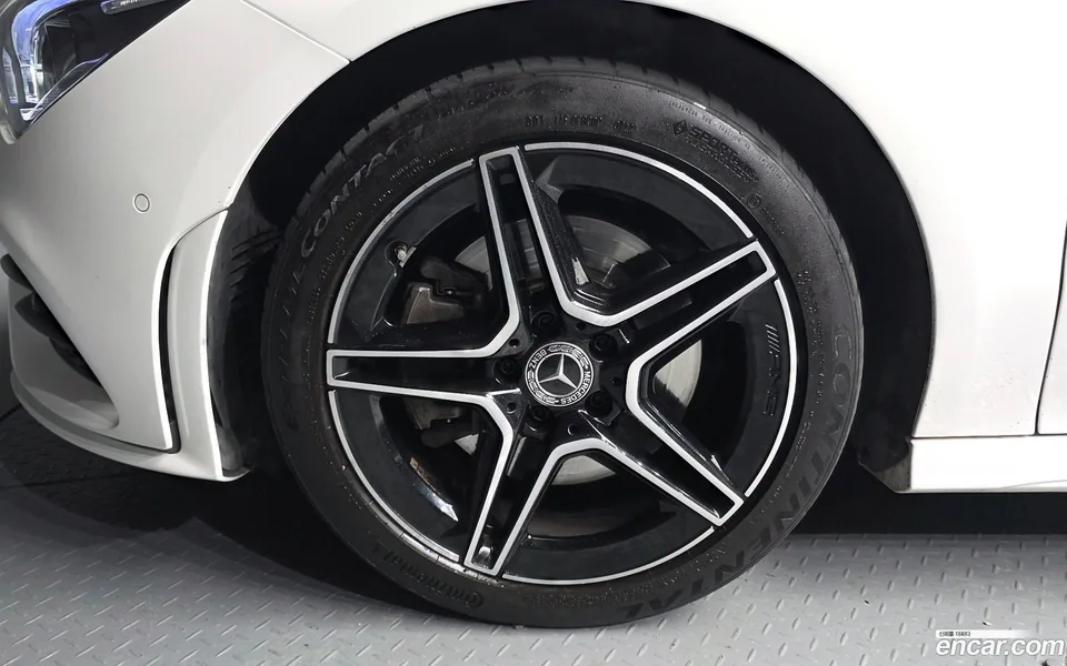 Mercedes-Benz CLA-Class CLA250 4MATIC 2022 — thumbnail 2