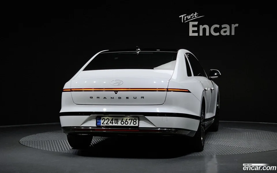 Hyundai Grandeur Hybrid 2024 — thumbnail 4