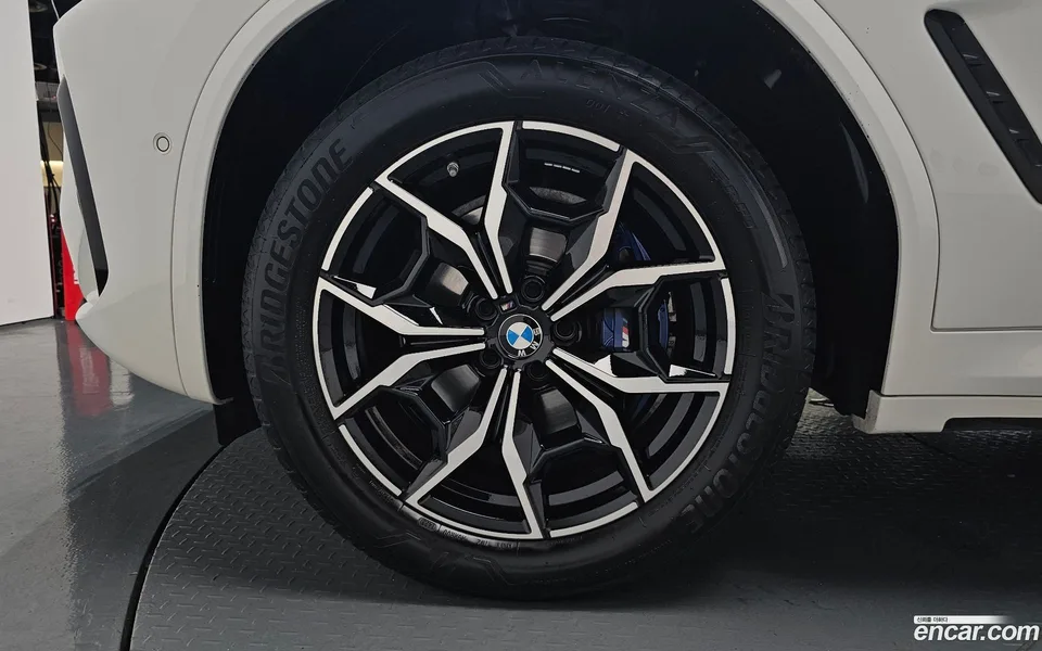 BMW X4 xDrive20i M 2022 — thumbnail 5