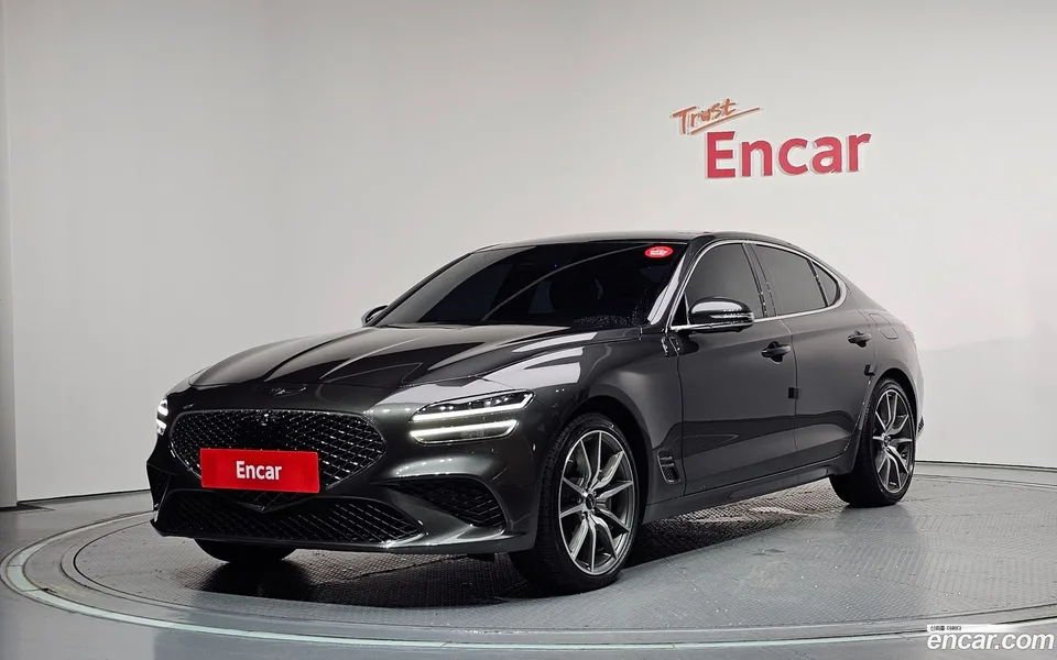 Genesis G70 2.5T 4WD 2024 — photo 1, buy with delivery to Moscow