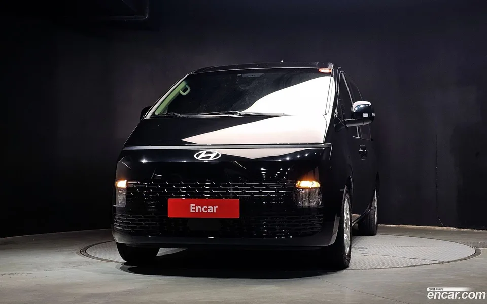 Hyundai Staria 5 2024 — thumbnail 3
