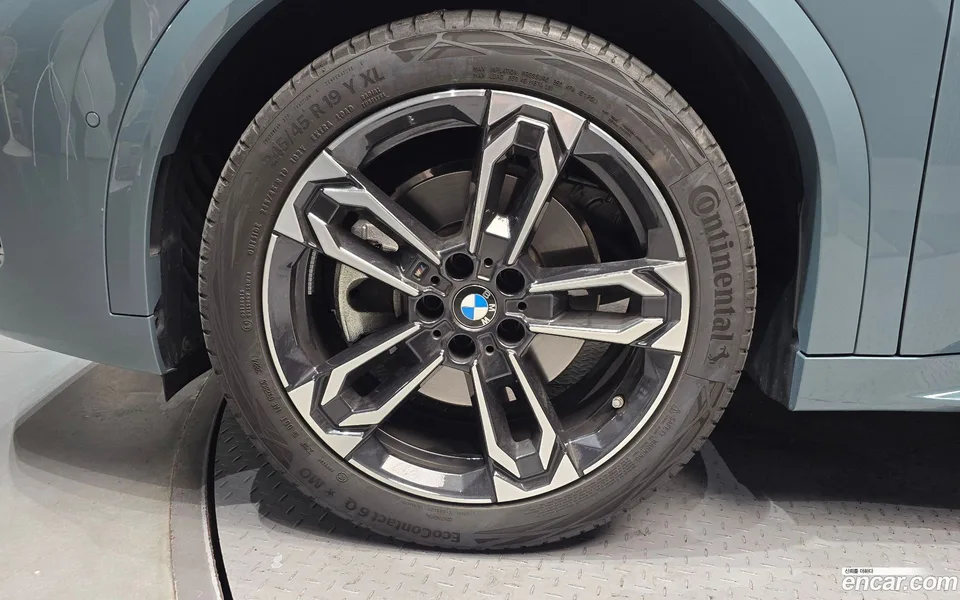 BMW X2 xDrive 20i M 2025 — thumbnail 5