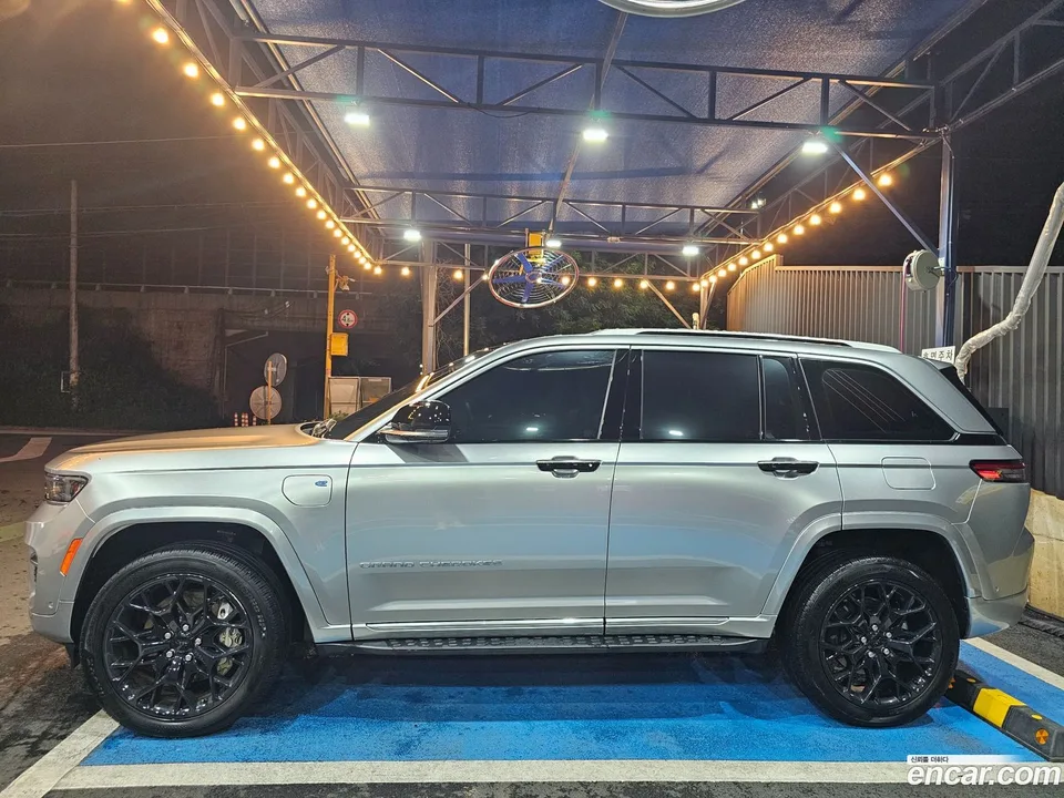 Jeep Grand Cherokee 4xe 2023 — thumbnail 3