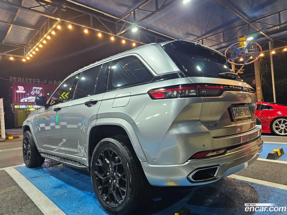 Jeep Grand Cherokee 4xe 2023 — thumbnail 4