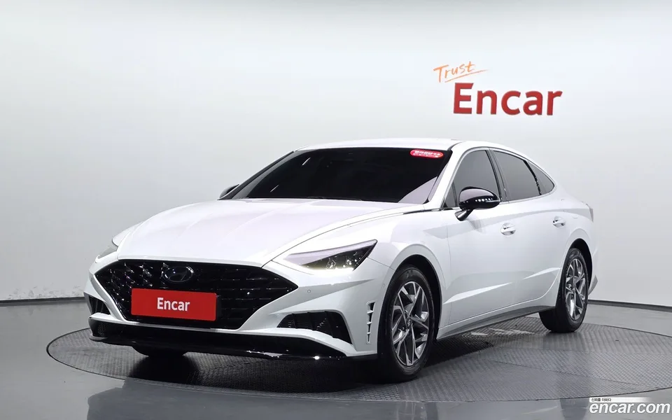 Hyundai Sonata 2.0 2022 — photo 1, buy with delivery to Moscow