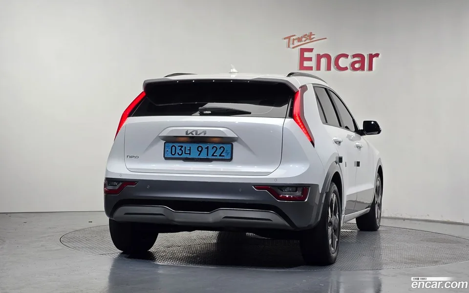 Kia Niro EV 2023 — thumbnail 4