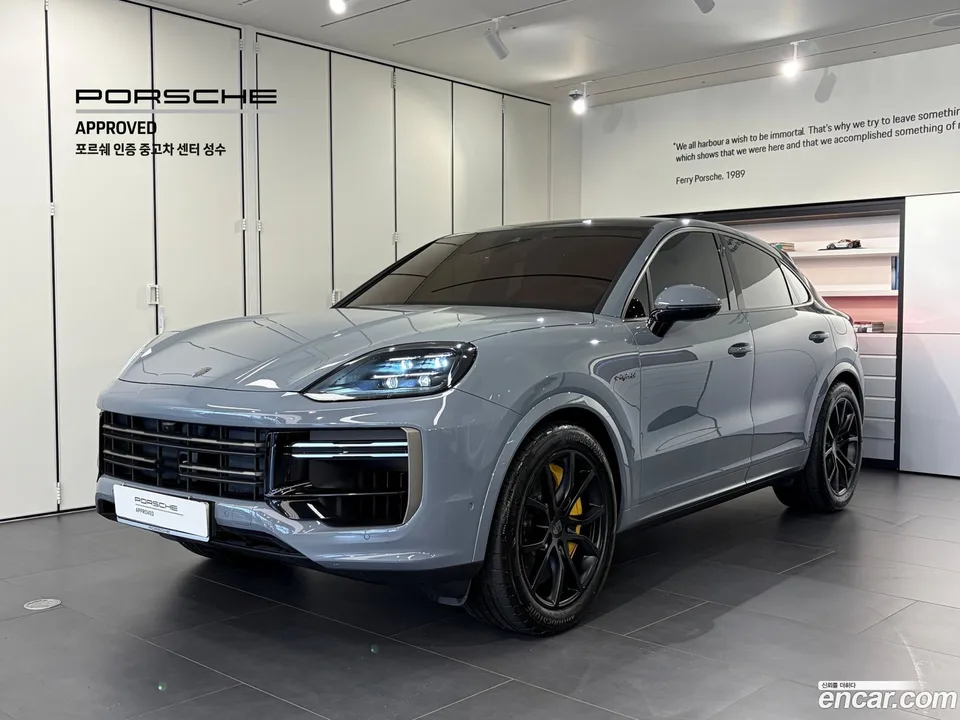 Porsche Cayenne 4.0 E- 2025 — photo 1, buy with delivery to Moscow