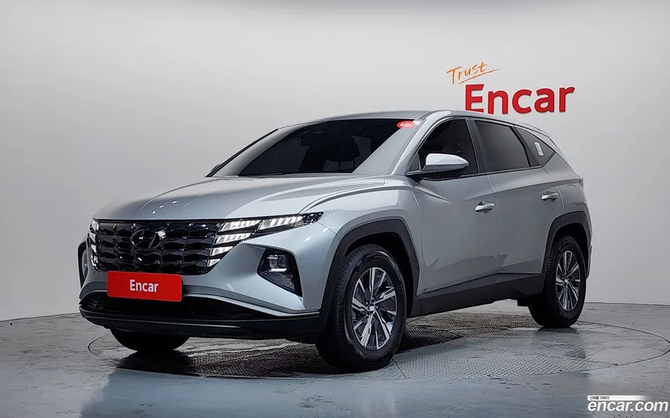 Hyundai Tucson Hybrid 2WD 2023 — photo 1, buy with delivery to Moscow