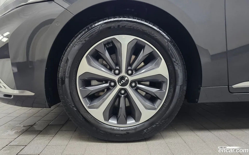 Kia K8 Hybrid 2023 — миниатюра 2