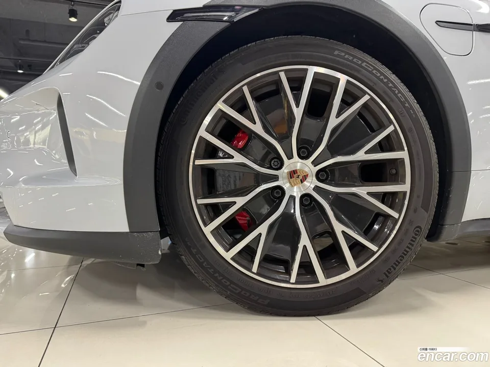 Porsche Taycan 4S 2025 — thumbnail 5