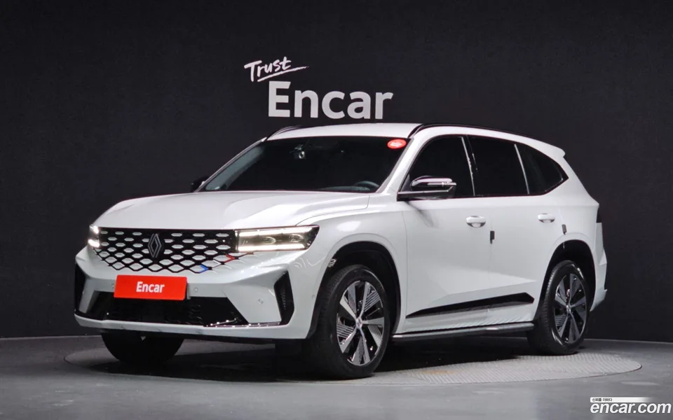 Renault Samsung Grand Koleos 1.5 E-TECH 2WD 2025 — photo 1, buy with delivery to Moscow