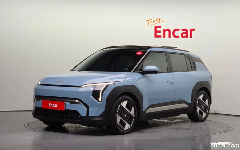 Kia EV3 2WD 2024 — photo 1, buy with delivery to Moscow