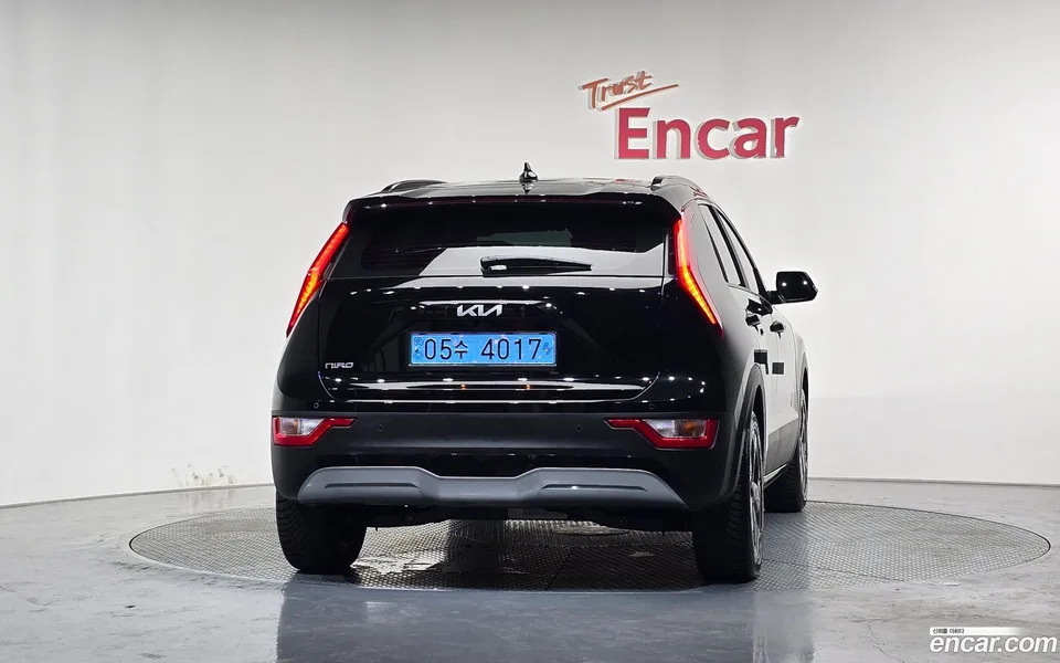 Kia Niro EV 2023 — thumbnail 4