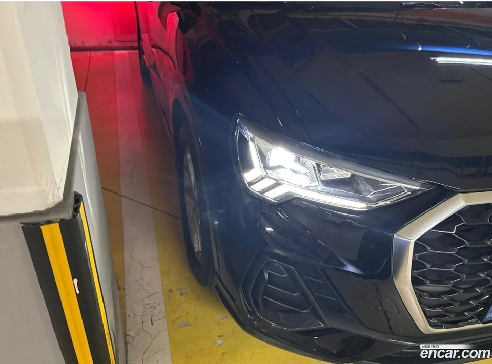 Audi Q3 35 TDI 2023 — thumbnail 3