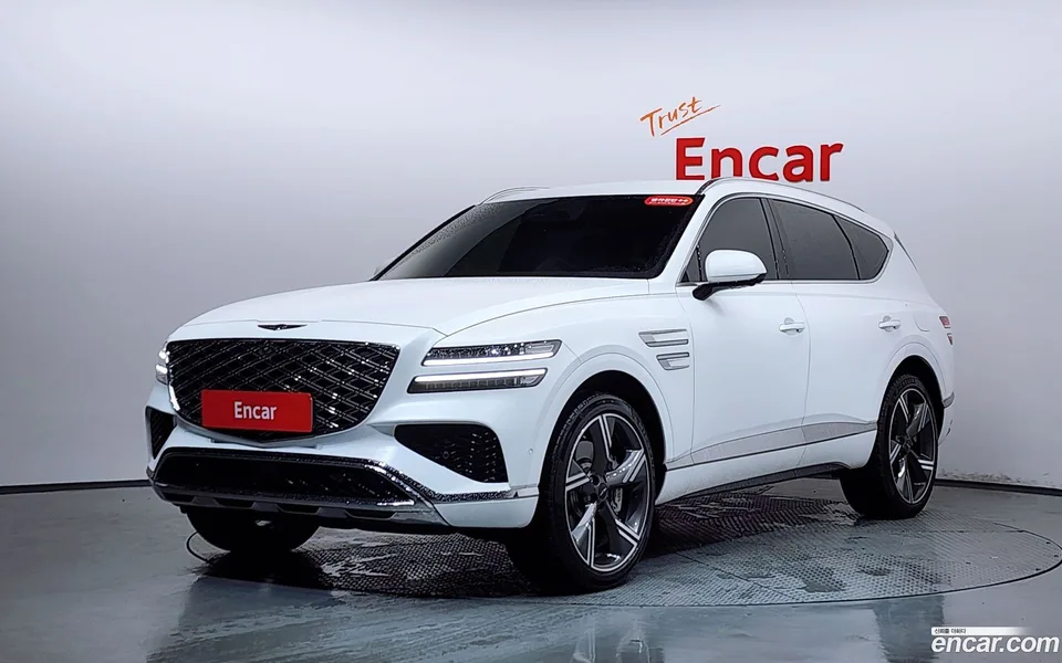 Genesis GV80 2.5T AWD 2025 — photo 1, buy with delivery to Moscow