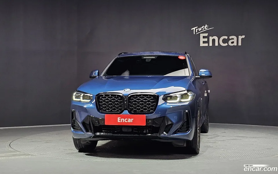 BMW X4 xDrive20i M 2023 — thumbnail 3